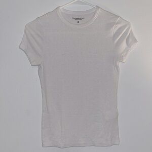 Abercrombie & Fitch essential white ribbed tee XS